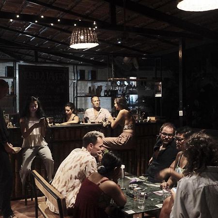 Spaceland مادريم المظهر الخارجي الصورة